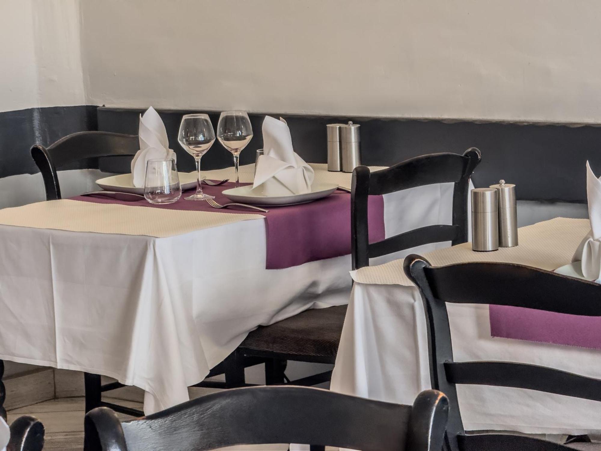 Logis Hotel Les Chardons Bleus Restaurant Le Bistrot De La Mer Roscoff Esterno foto